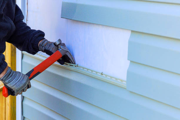 Trusted Emergency Siding Repair service in Easley, SC - Creative Siding